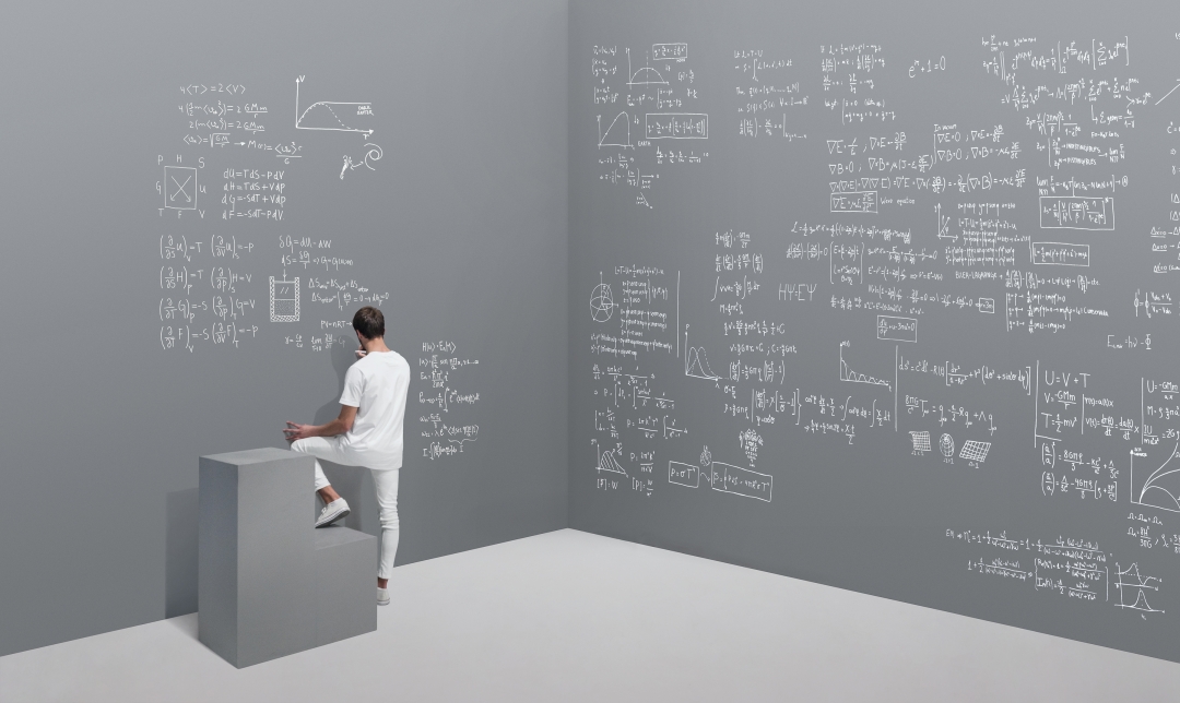 Andrea Galvani, The Subtleties of Elevated Things, 2019; live performance with physicists from the Universidad Complutense de Madrid, white acrylic pen on gray wall dimensions variable with architecture installation and performance view at ARCOMadrid 2019; photo by Leonardo Morfini. Courtesy the artist and the RYDER Projects